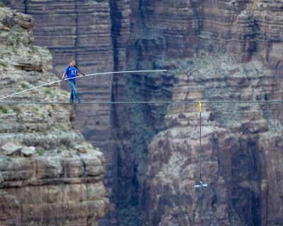 Tightrope Walker Nik Wallenda  Walks Across The Grand Canyon