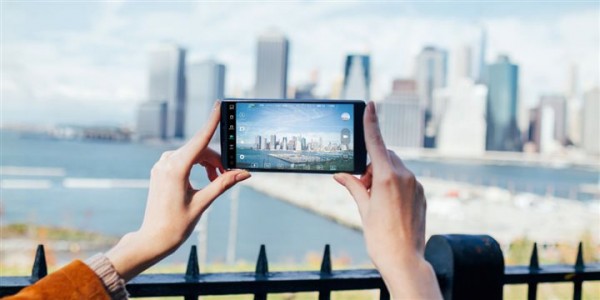 smartphone NY skyline view
